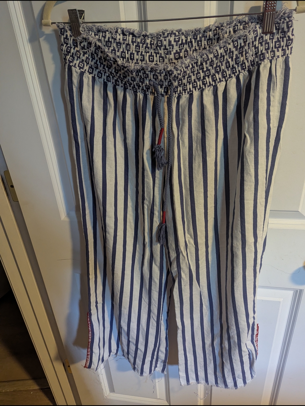 Indigo Rein Striped Navy and White Lightweight Linen Drawstring Crop Pants Sz Xl